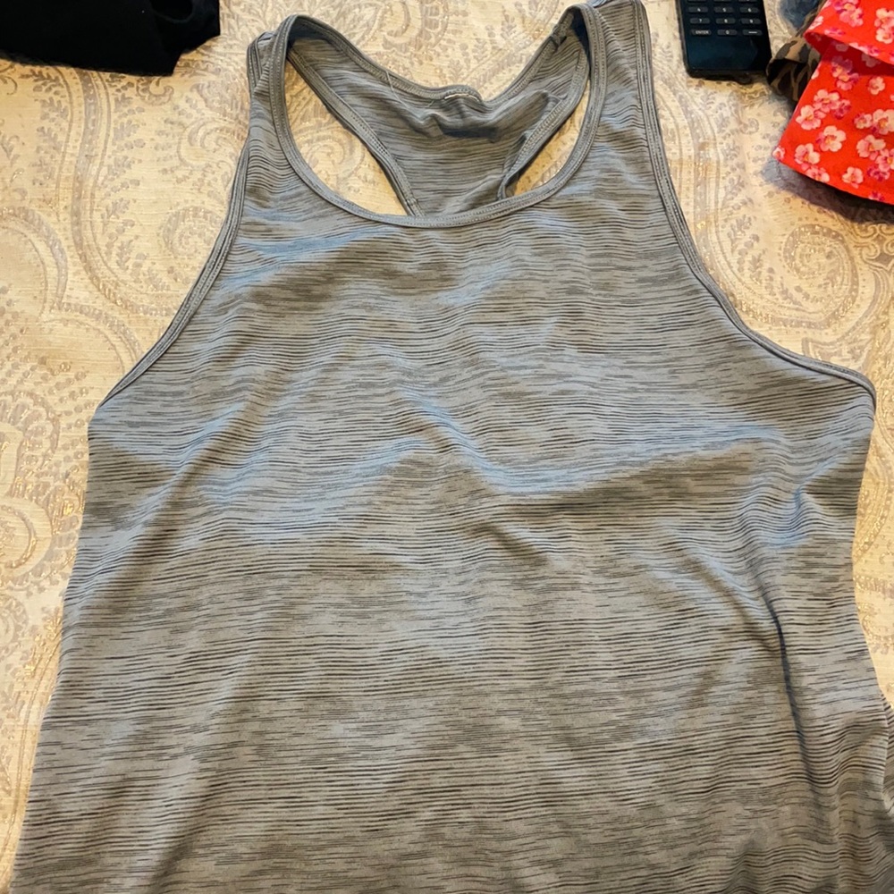 Grey workout tank.. razor back style